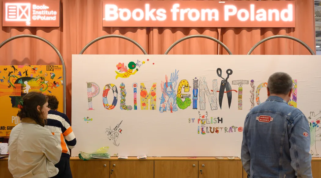 Polskie stoisko na BCBF z napisem "Books from Poland" i logo Instytutu Książki
