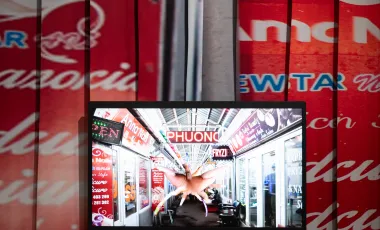 Element wystawy, ekran wyświetlający cyfrowy obraz