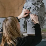 zdjęcie promujące nabów z tekstem program rezydensji artystycznych reside - nabór otwarty