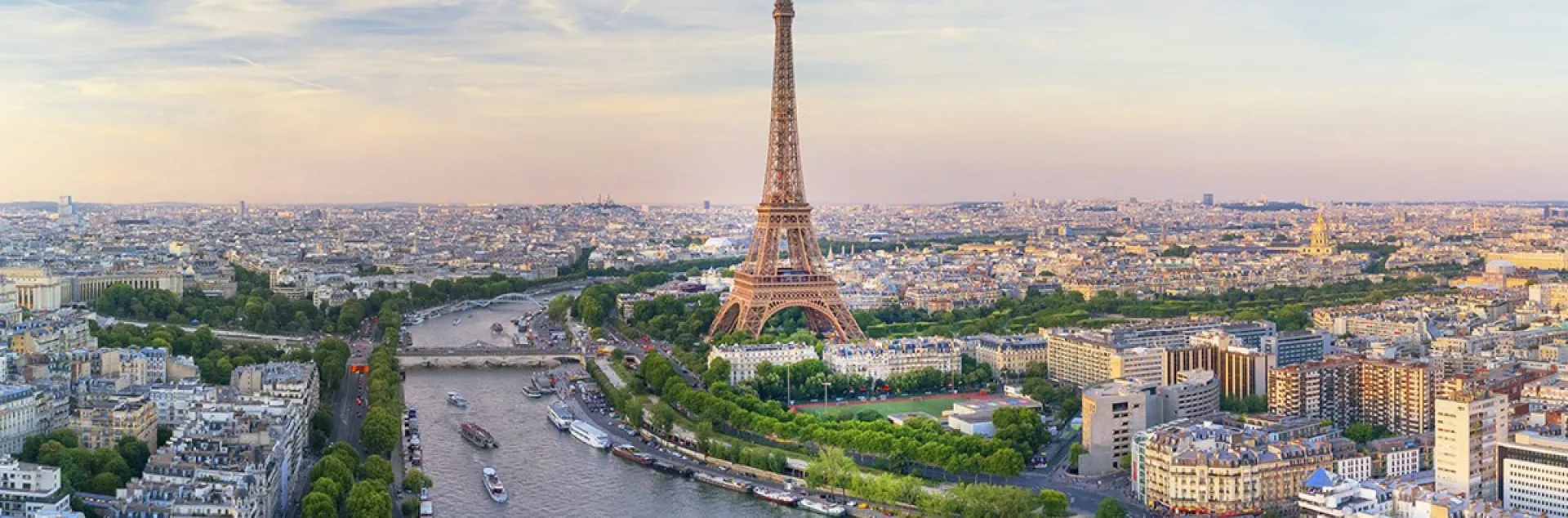 Panorama Paryża z wieżą Eiffla