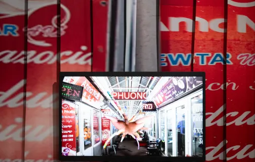 Element wystawy, ekran wyświetlający cyfrowy obraz